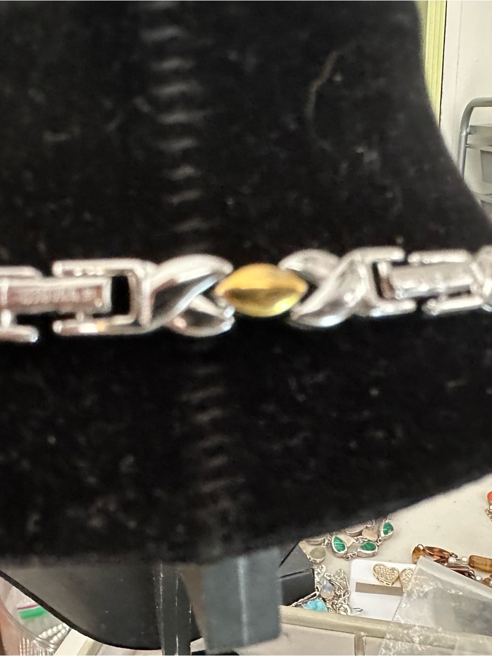 4) Nina Ricci Two-Tone XO Necklace and Bracelet Set - Picture 4 of 8